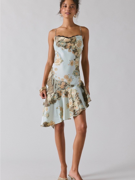 Kimchi Blue Dresses & Skirts - NWT Kimchi Blue Asymmetrical Satin Slip Dress Blue Floral Boho Wedding Guest M
